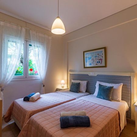 Barbati Seafront Luxury Suites Ngoại thất bức ảnh