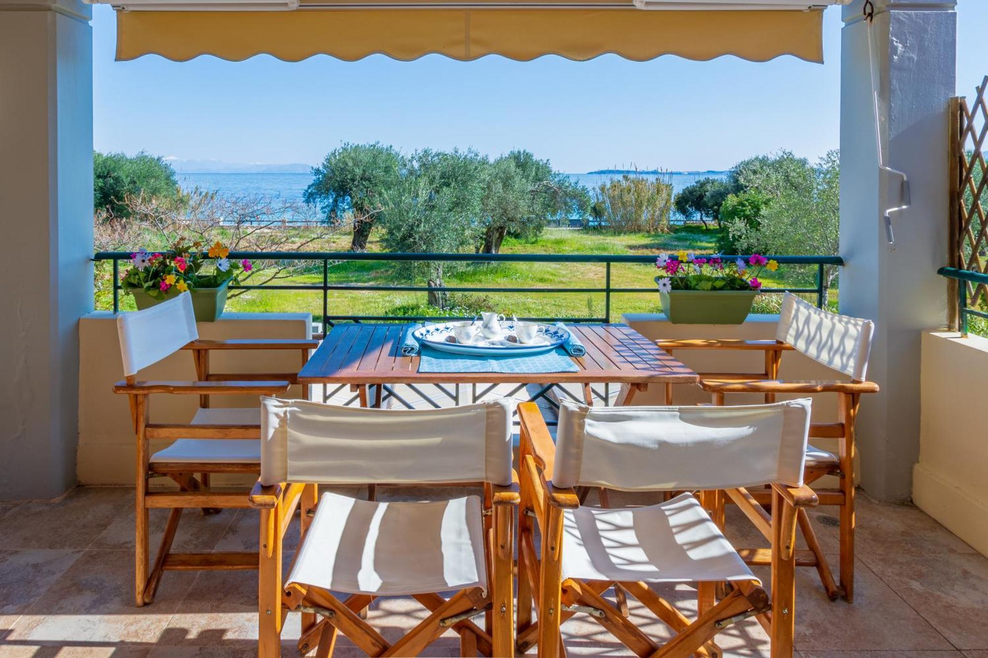 Barbati Seafront Luxury Suites Ngoại thất bức ảnh